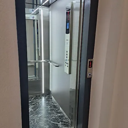 Mil Apartment